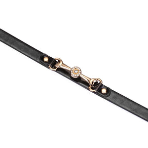 Choker Confortable et Ajustable en simili cuir noir brillant métal doré bijou central strass décoratifs