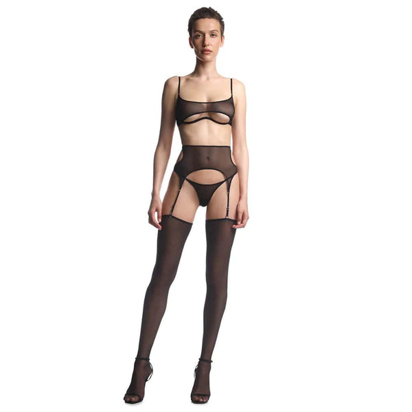 Porte-jarretelles String et Soutien-Gorge en maille technique résistante et légère