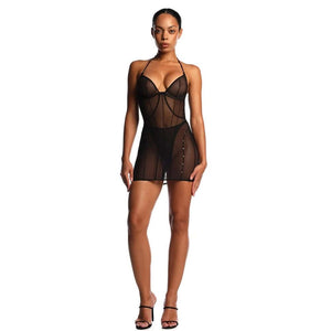 Body long ANOESES en mesh noir avec lignes structurantes et coupe ajustée, porté par un mannequin sur fond sombre.