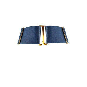 Signature de la collection, le collier Melusina est une pièce forte, pensée comme un bijou de cou au design affirmé.