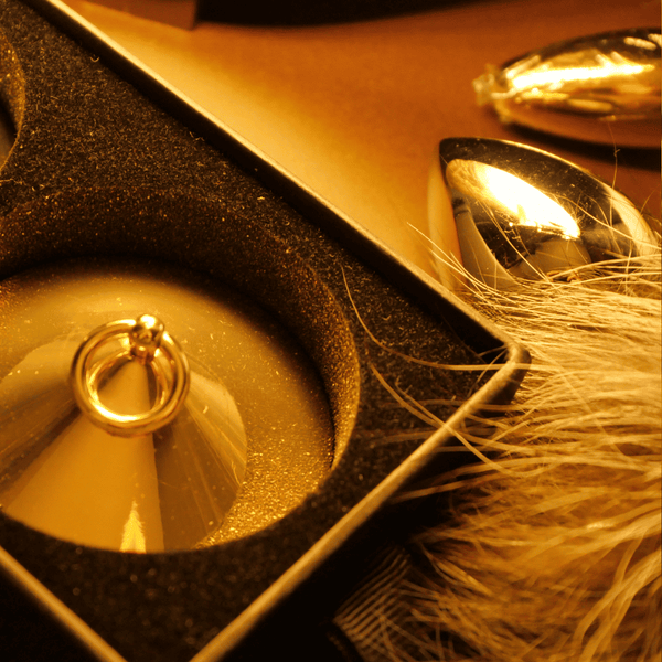 Nippies Doré détail décoratif de l’anneau « O » plaqué or 24 carats