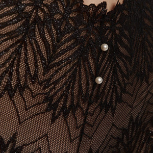 Culotte taille haute BRACLI Destinos en dentelle noire avec lurex et collier de perles amovible stimulant le point G, création artisanale espagnole.
