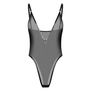 Body noir en mesh transparent avec décolleté plongeant et anneau doré.
