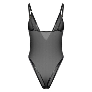 Body noir en mesh transparent avec décolleté plongeant et anneau doré.
