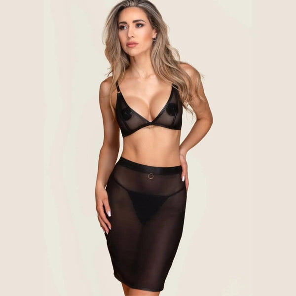 Jupe mi-longue en tulle noir transparent silhouette moulante.