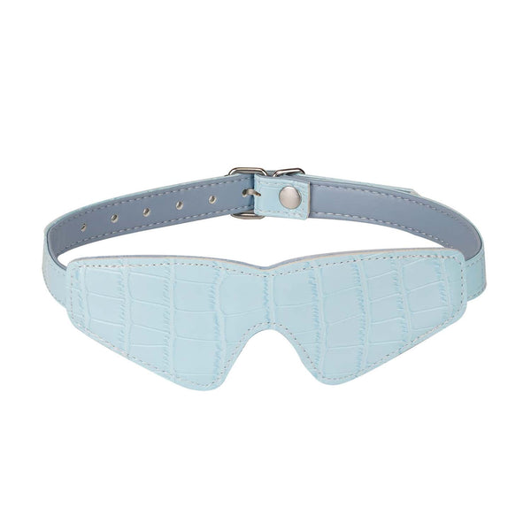 Kit de Bondage Macaron Bleu Menthe LIEBE SEELE, 9 pièces : bandeau, bâillon-boule, collier avec laisse, menottes poignets et chevilles, paddle, flogger, hogtie, mini masseur, similicuir bleu menthe avec finitions argentées.