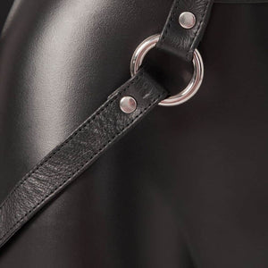Photo Détail Boucle Packshot Harrnais Cuir de Vachette Noir Sangles Boucles et Anneaux Argentés