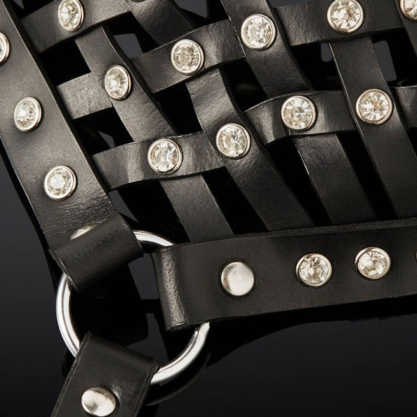 Packshot Masque Bondage en Cuir de Vachette Noir et Cristaux