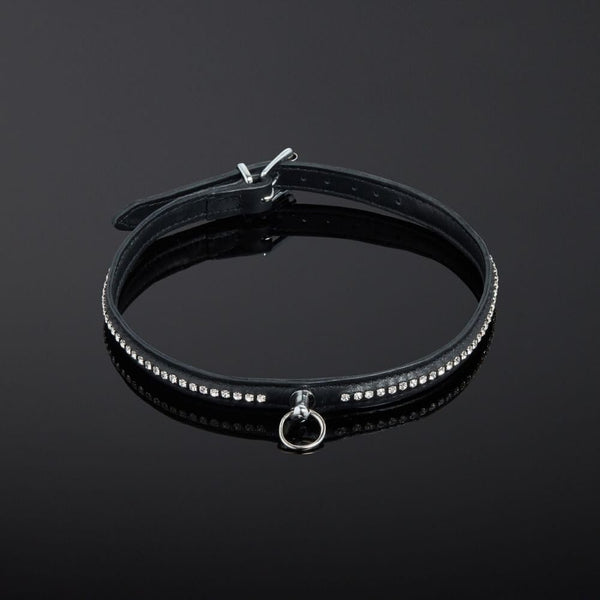 Photo Packshot Collier Bondage Cuir Nubuck Noir et Cristaux en Rhinestones et Anneau