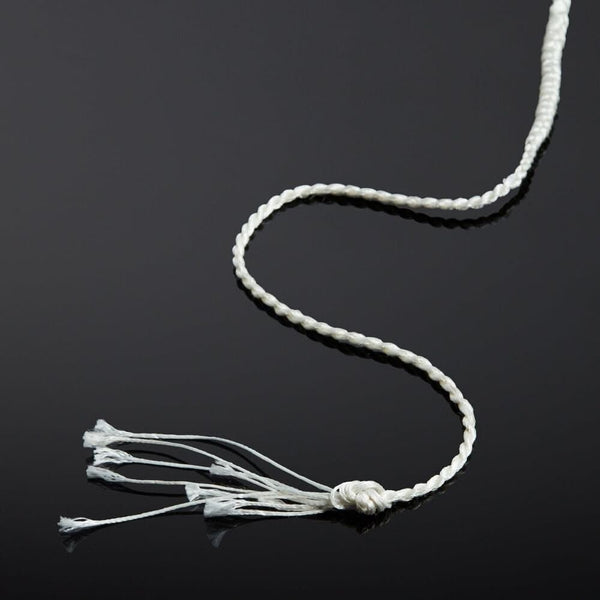 Packshot Détail Fouet en Cuir Effet Serpent Blanc