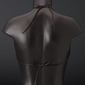 Top Soutien-Gorge Cuir de mouton noir souple découpe triangulaire avec bretelles graphiques anneaux métalliques centraux fermeture par nouage au dos