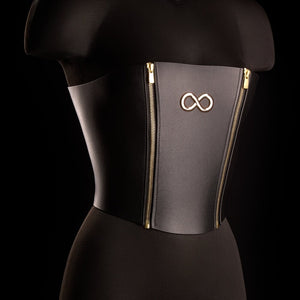 Corset SOPHIA IINFYNII noir avec double fermeture zippée et détail infini doré, corset structurant au design graphique, sélection Brigade Mondaine Paris