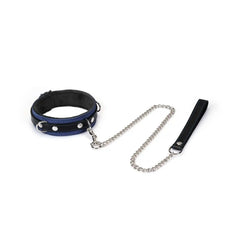 Collier laisse Denim LIEBE SEELE en cuir noir et bleu avec chaîne métallique et poignée assortie, présenté à plat sur fond blanc, vue produit détaillée