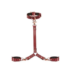 Harnais avec Collier et Menottes de Poignets en Cuir de Vache Rouge vin Détails Rose Gold