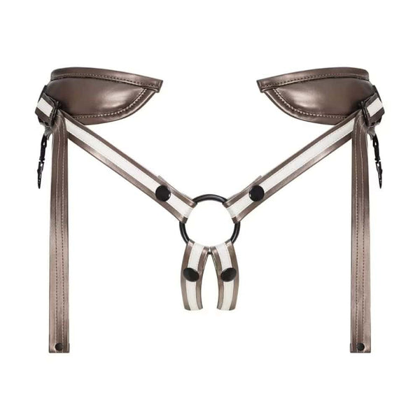 Le Harnais Strap-On-Me Desirous en bronze, avec ses sangles ajustables, offre un ajustement parfait et un confort optimal. Son design élégant et sa couleur cuivre captivante ajoutent une touche de sensualité à vos moments intimes. Compatible avec les Dildos Strap-On-Me à mémoire de forme, il permet une exploration du plaisir tout en garantissant une expérience agréable et sécurisée.