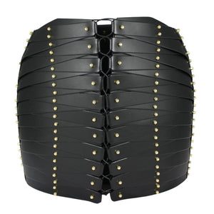 Packshot sur fond blanc de la jupe laced strapped de Una Burke en cuir noir.