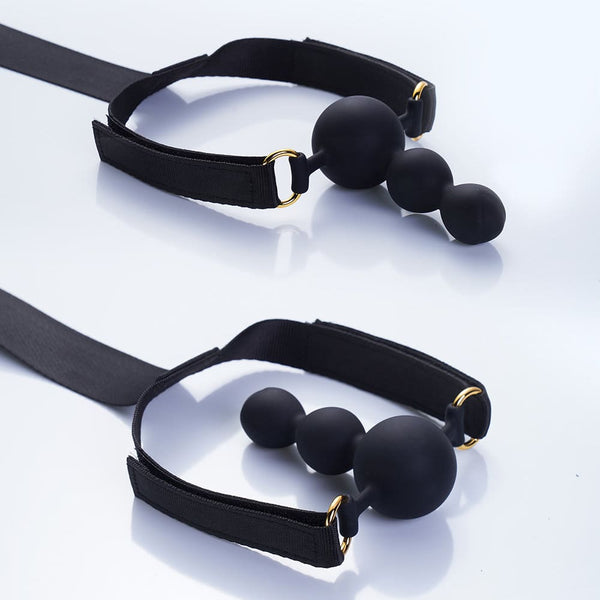 Bondage set avec sangle de retenue des mains sangle de retenue des pieds et Détails sur les trois accessoires bâillon en silicone