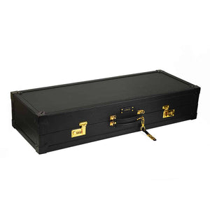Mallette d'accessoires bondage et BDSM en velours rouge et cuir noir fait à la main, incluant tiroirs et fermeture sécurisée à code UPKO chez Brigade Mondaine