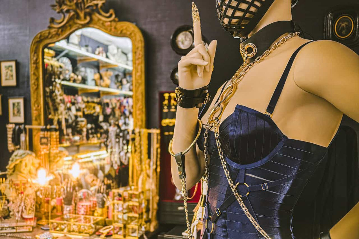 BRIGADE MONDAINE Boutique Paris (1)