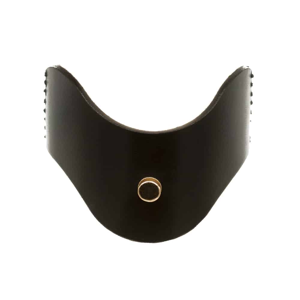 Collier EBE Posture large en cuir noir et détails dorés de 0770 chez Brigade Mondaine