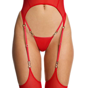 Femme portant un ensemble de Lingerie Rouge en Mesh technique haute durabilité et Détails Dorés