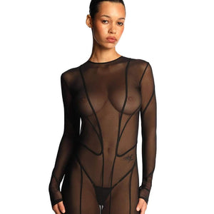 Robe longue ANOESES en mesh noir avec manches longues, lignes graphiques verticales et encolure haute
