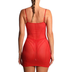 Robe courte ANOESES en mesh rouge avec fines bretelles, découpes structurantes et bonnets intégrés, présentée sur fond blanc.