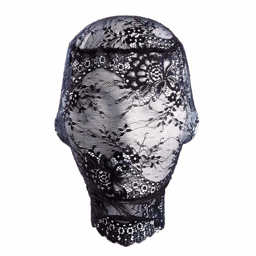 Packshot de Devant d'une Cagoule en Dentelle Noire