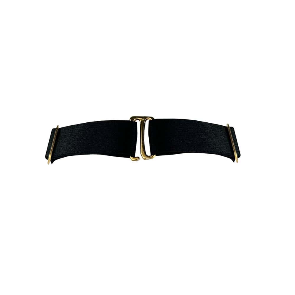 Version minimaliste du collier iconique de la collection, le Melusina Strap Collar joue la carte de la sobriété graphique.