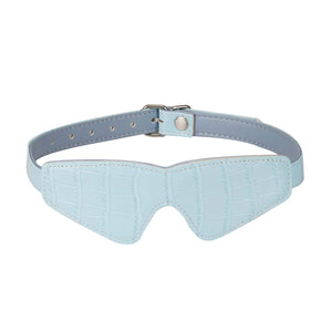 Kit de Bondage Macaron Bleu Menthe LIEBE SEELE, 9 pièces : bandeau, bâillon-boule, collier avec laisse, menottes poignets et chevilles, paddle, flogger, hogtie, mini masseur, similicuir bleu menthe avec finitions argentées.