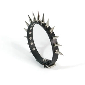 Choker 86137 – Vue de côté avec spikes métalliques, fond blanc