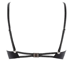Soutien-gorge BRACLI Destinos en dentelle noire avec lurex, soie française, bretelles réglables et amovibles avec boutons en nacre, finition perles et appliqués argentés, lingerie artisanale Made in Spain.