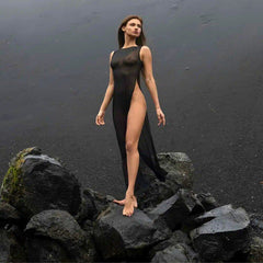 Robe en résille stretch noire longue tombé fluide fente haute sur la cuisse