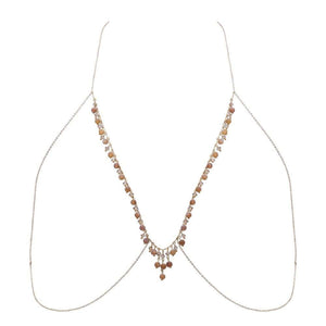 Packshot du Devant d'un Bijou de Buste Doré avec Bijoux Swarovski