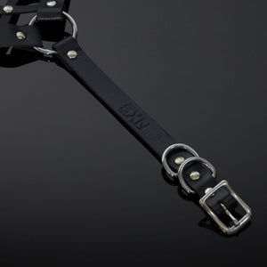 Packshot Masque Bondage en Cuir de Vachette Noir et Cristaux