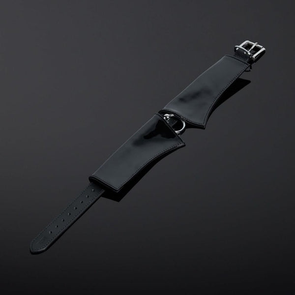 Photo Packshot Collier Bondage Cuir Vernis Noir