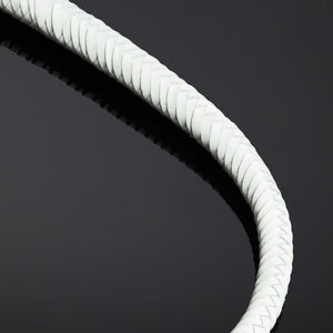 Packshot Détail Fouet en Cuir Effet Serpent Blanc