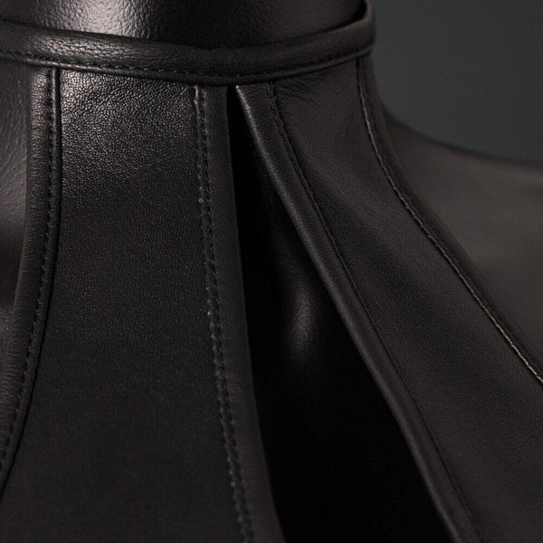 Top Soutien-Gorge en Cuir Noir de Mouton Ouverture centrale en forme de goutte Élastique intégré sous la poitrine non doublé