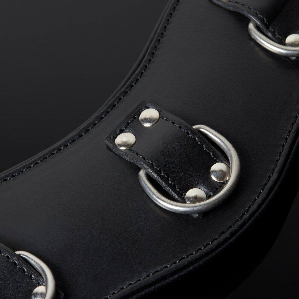 Collier de Posture Bondage en Cuir Noir Trois anneaux en D