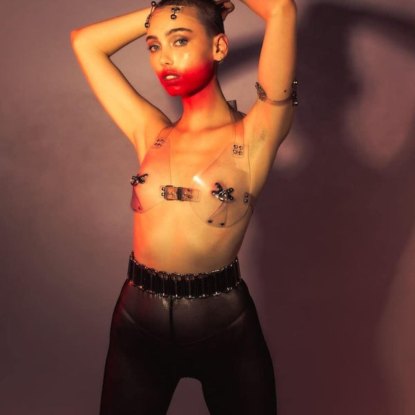 Soutien-gorge invisible transparent avec détails décoratifs et effet seconde peau