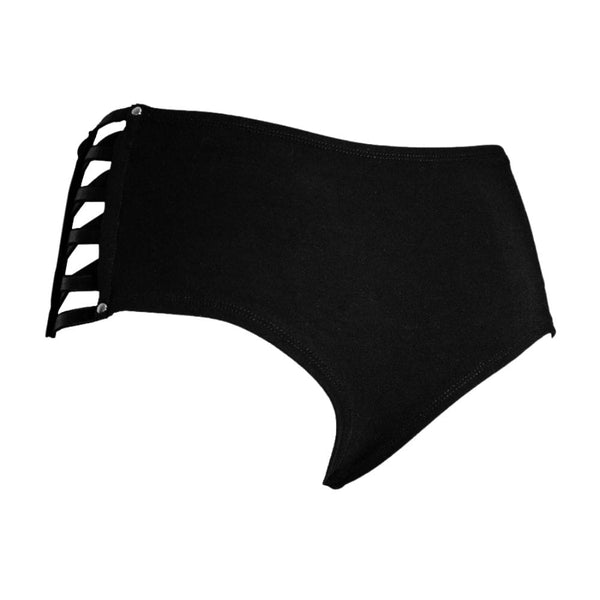 Shorty noir avec côtés ouverts ornés de lanières croisées et boutons-pression métalliques pour une touche glamour et sexy.