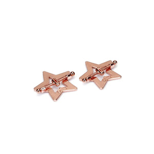 Paire de pinces à tétons STAR Or LIEBE SEELE en métal doré serti de cristaux, forme étoilée, présentées dans un écrin noir sur fond blanc, vue produit détaillée