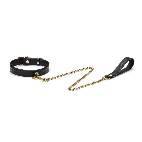 Collier laisse en cuir embossé croco noir LIEBE SEELE avec chaîne dorée et mousqueton, présenté sur fond blanc