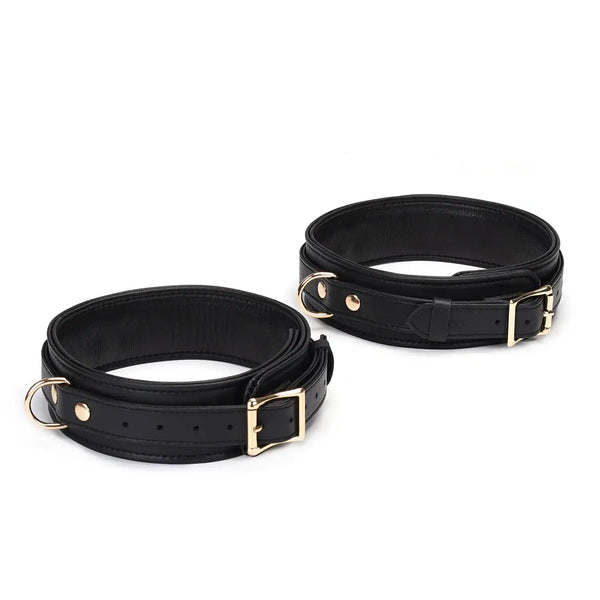 Packshot de Menottes pour Cuisses en Cuir Noir