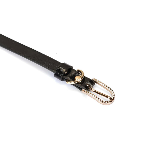 Choker Ajustable en simili cuir noir brillant nœud central en métal doré Détail sur attache avec strass décoratifs