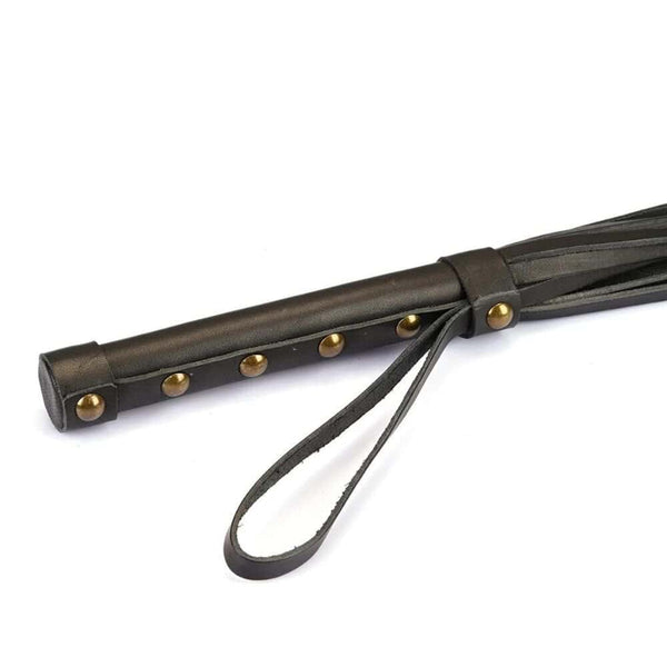 Détail du Manche du Packshot d'un Martinet en Cuir Marron