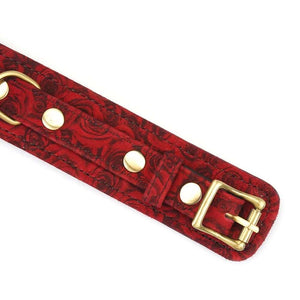 Set collier et laisse Kinbaku Ukiyo-e en cuir suédé d'agneau, élégant et fonctionnel. Confort supérieur et résistance. Fusion entre l’art traditionnel japonais et les jeux BDSM modernes.