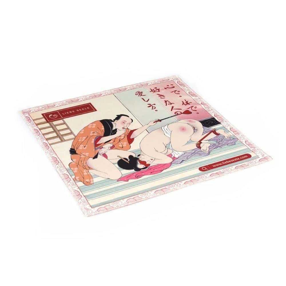 Accessoires Kinbaku Ukiyo-e avec foulard collector en cadeau (modèle aléatoire). Complète l’expérience BDSM avec style. Idéal pour une touche d'élégance et de luxe.