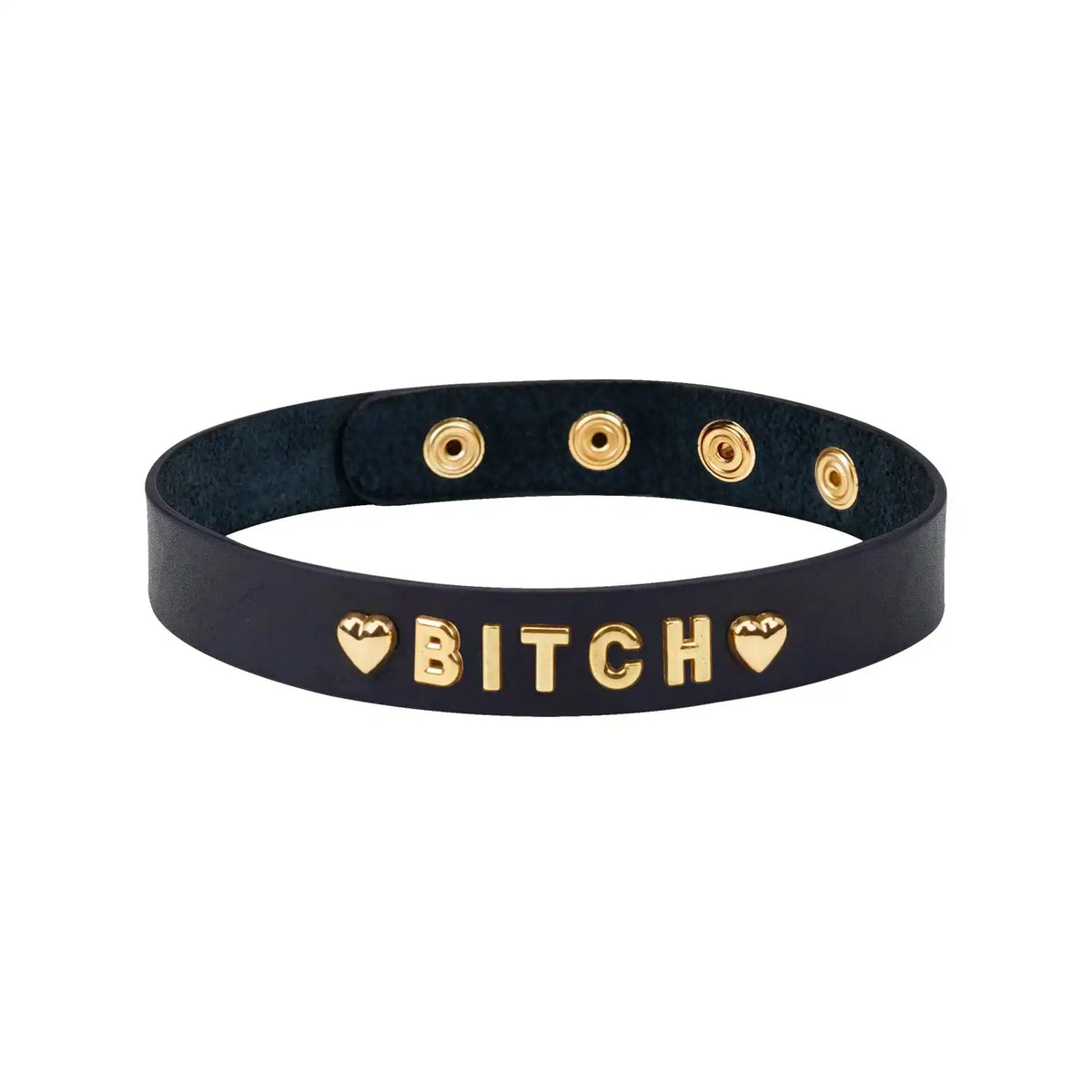 Collier en cuir noir LIEBE SEELE avec inscription Bitch en lettres dorées et boutons pression réglables, présenté sur fond blanc