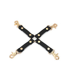 Hogtie en Cuir de Vache Noir avec attaches pour fixation croisée détails métal doré